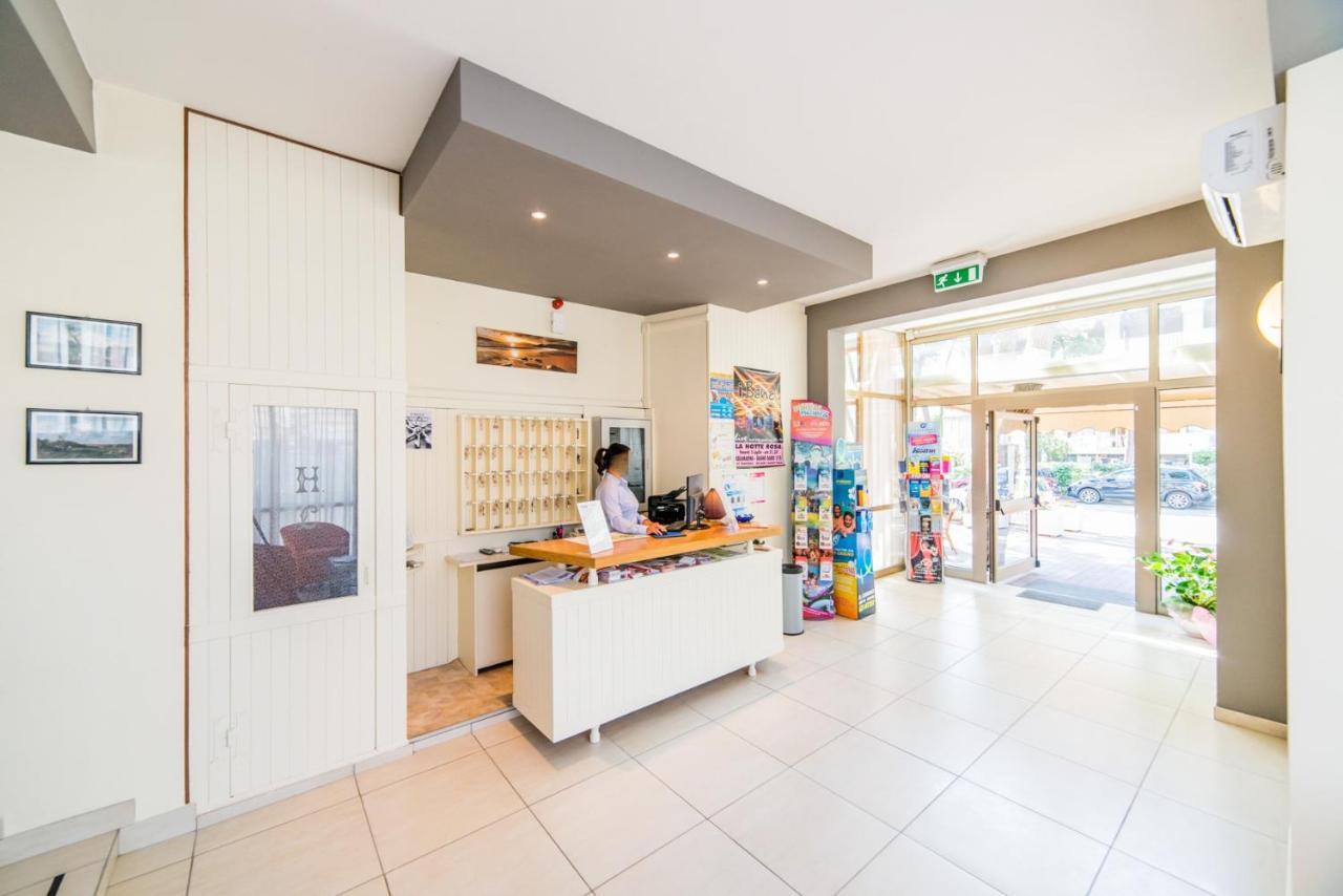 Hotel Elefantino Grey - Colazione E Brunch Fino A Mezzogiorno - Vicinissimi A Mirabilandia