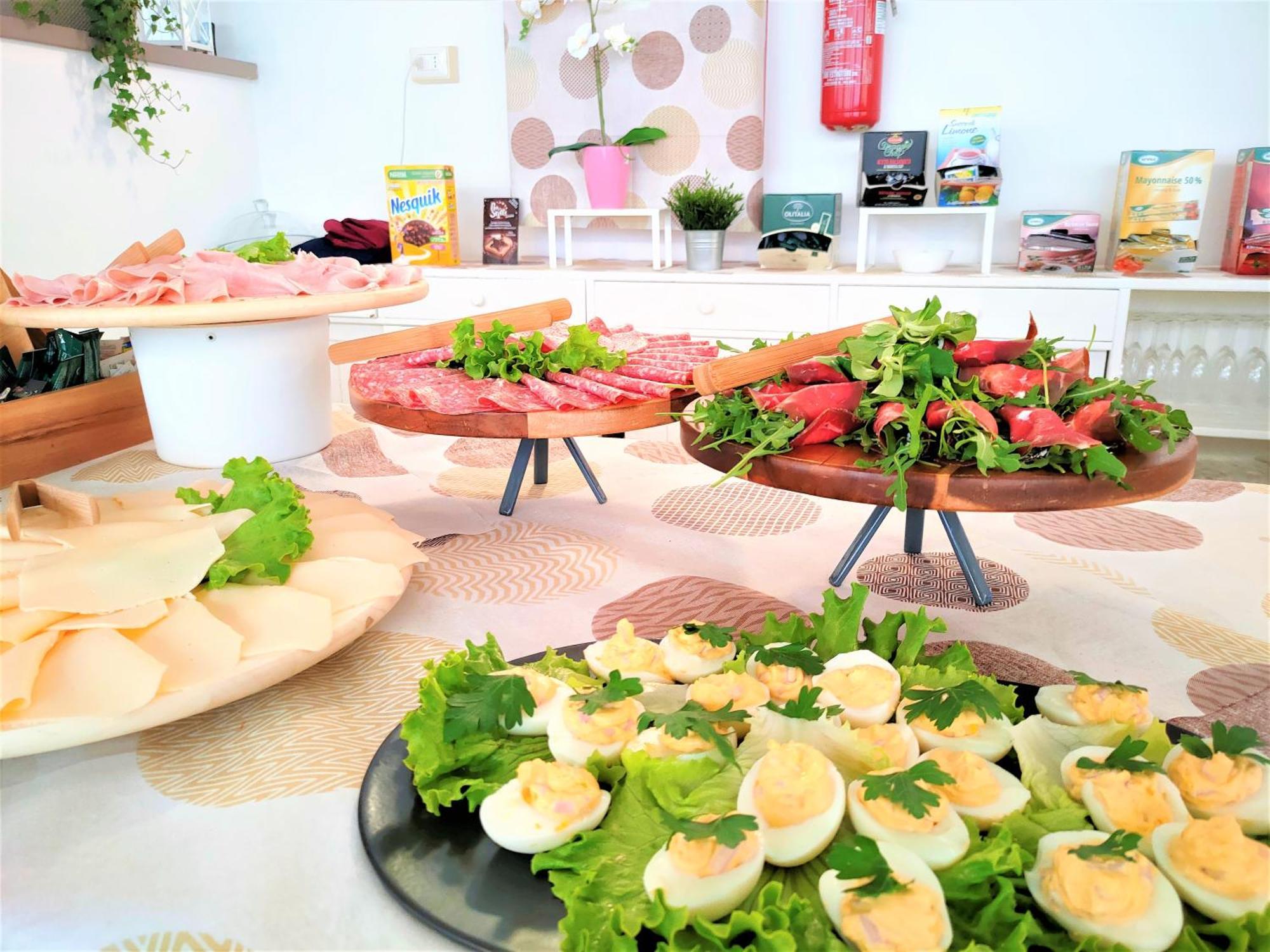 Elefantino Grey - Colazione E Brunch Fino A Mezzogiorno - Vicinissimi A Mirabilandia Hotel